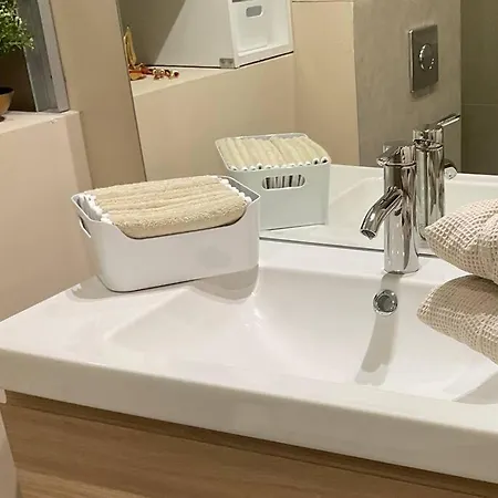 Luxury One Bedroom With Garden Апартаменты *