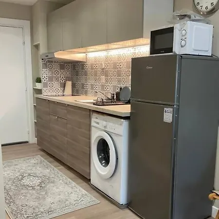 Апартаменты Luxury One Bedroom With Garden Валлорис