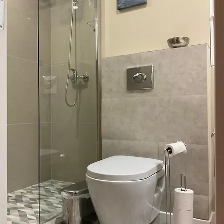 Luxury One Bedroom With Garden * Валлорис